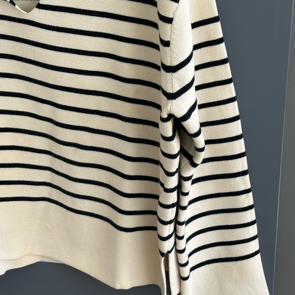 Viral Arket sweater - Picture 3 of 6